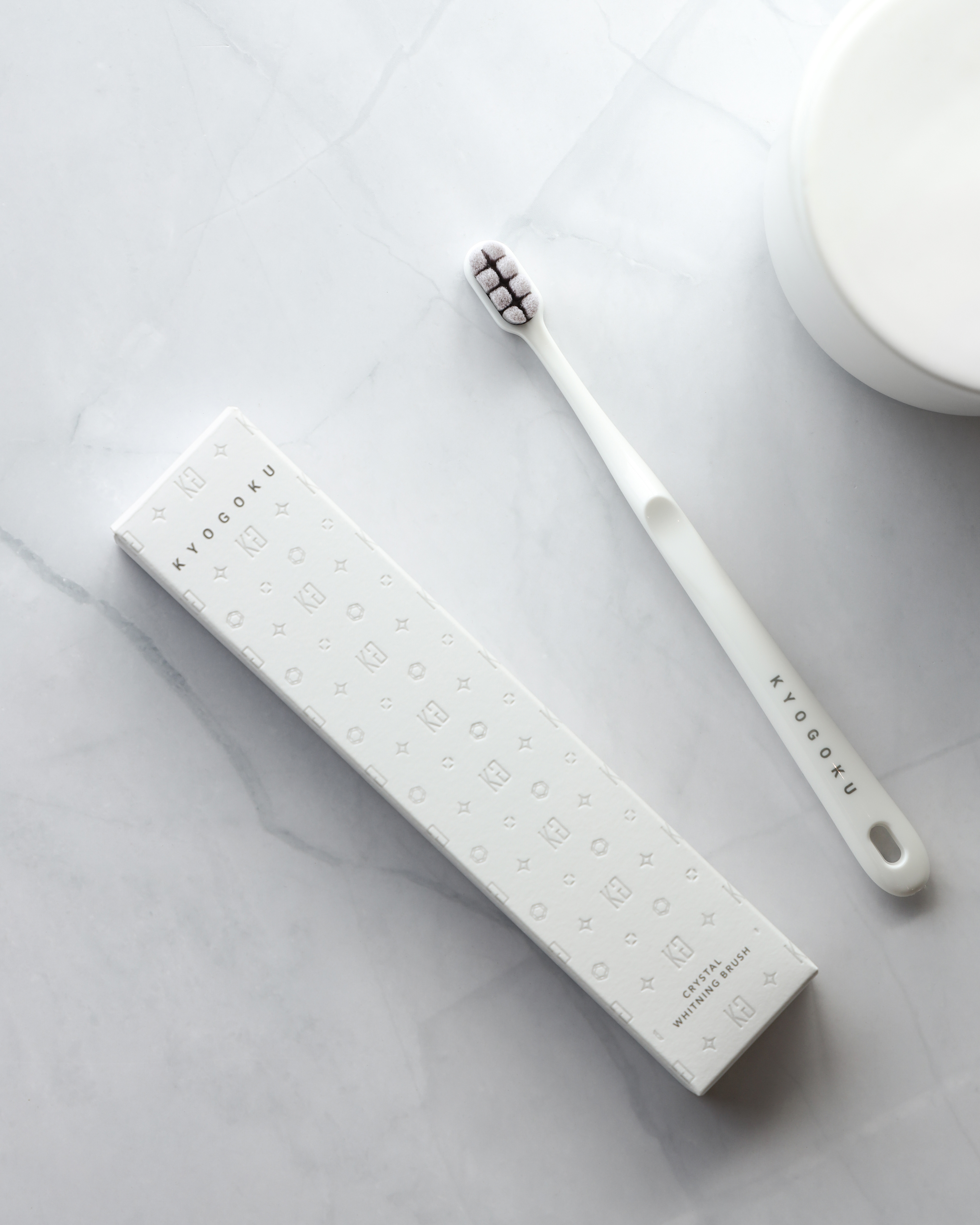 Kyogoku Crystal Whitening Brush